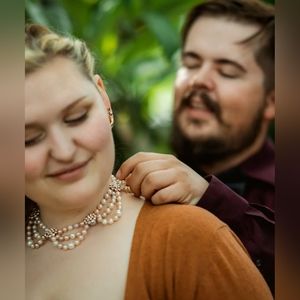 scalloped pearl necklace and bracelet set
